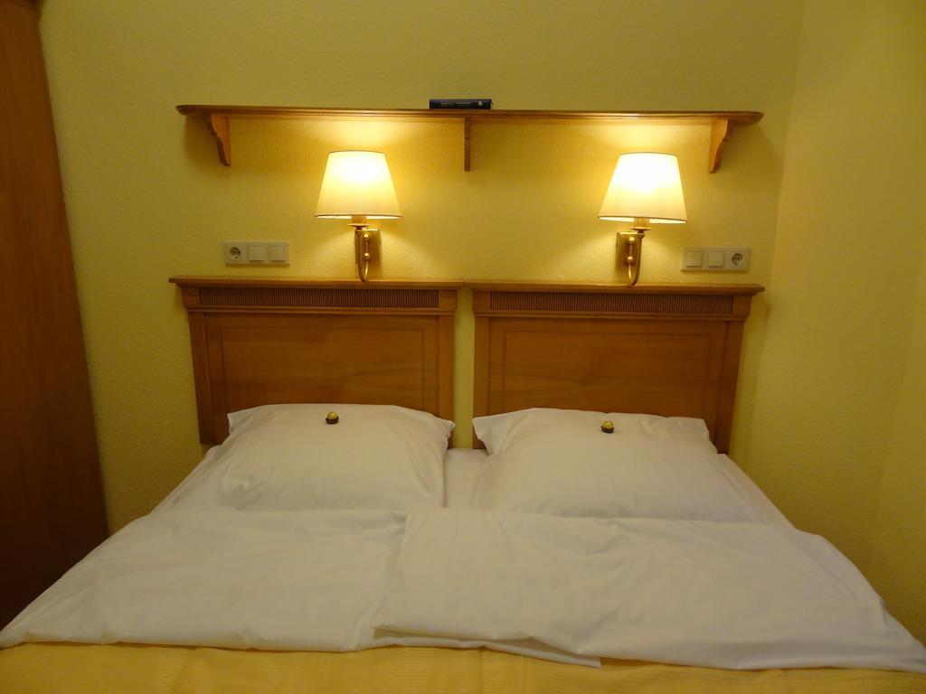 Residence Parliament Boedapest Kamer foto