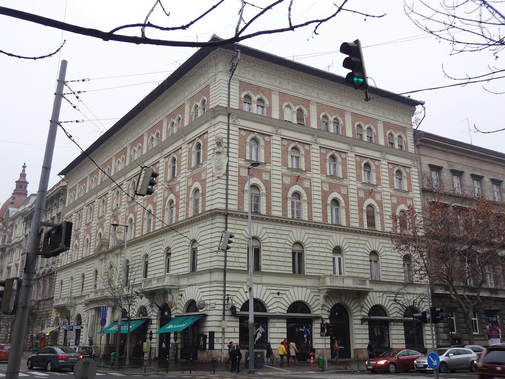 Residence Parliament Boedapest Buitenkant foto